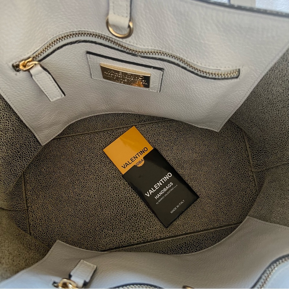 VALENTINO by Mario Valentino Tote - Picture 6 of 8